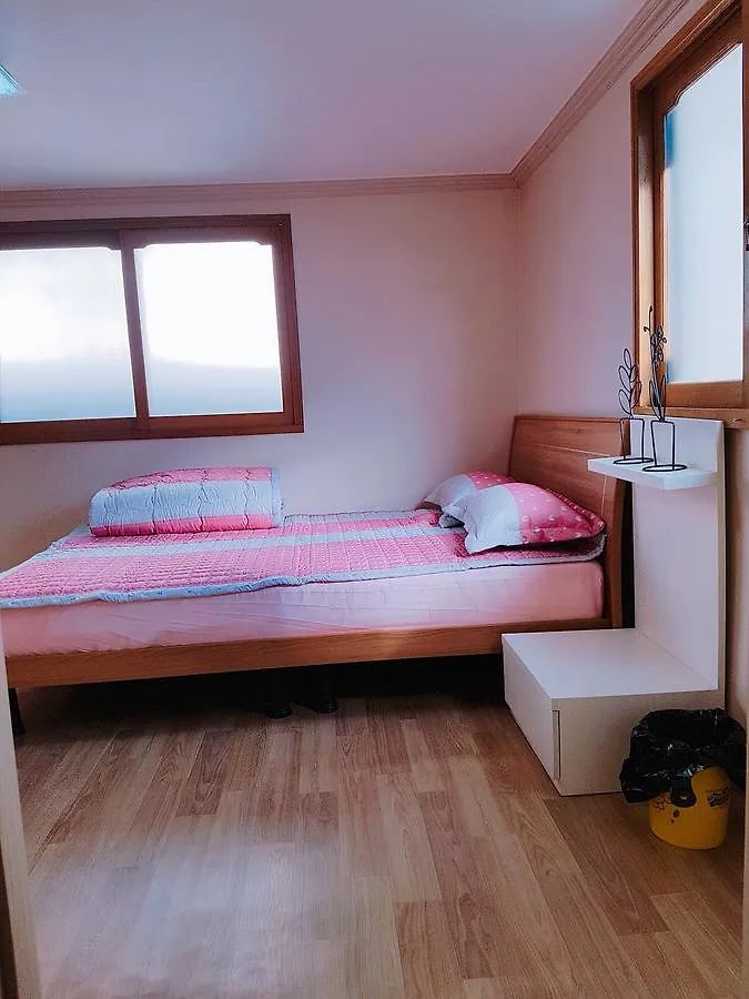 Honey House Hotel Busan