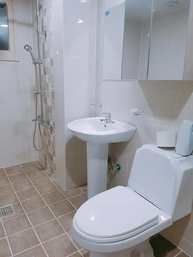 Honey House Hotel Busan 2*,  South Korea