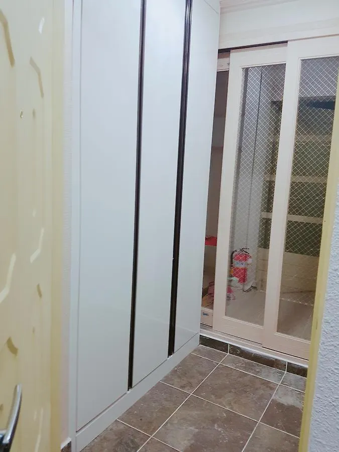Honey House Hotel Busan 2*,