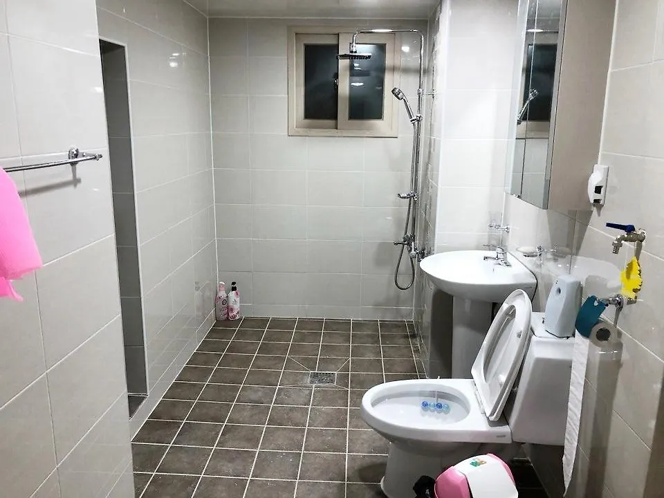 Honey House Hotel Busan