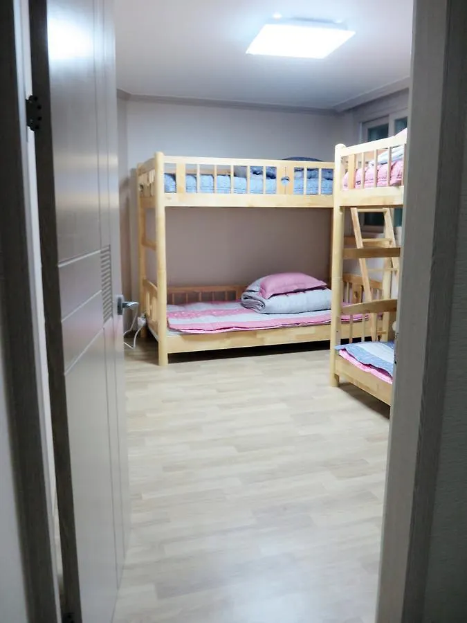 Honey House Hotel Busan 2*,  South Korea