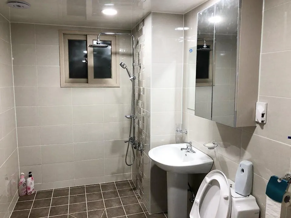 Honey House Hotel Busan Guest house