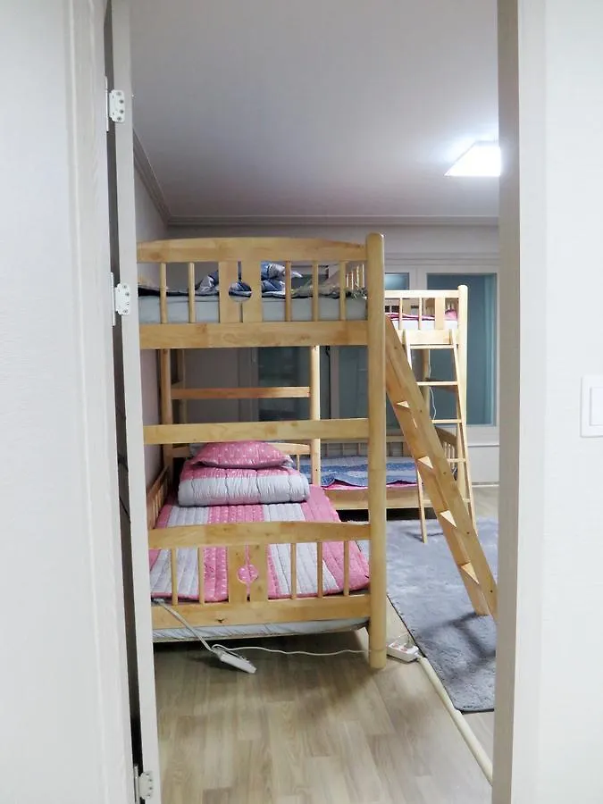 Honey House Hotel Busan